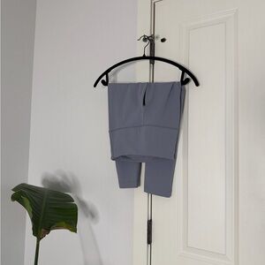 90 Degree By Reflex Light Gray Capri